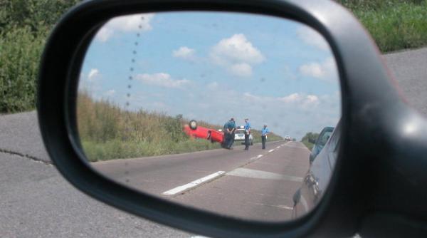 val de accidente grave astazi in romania cu morti si raniti grav situatie critica pe sosele