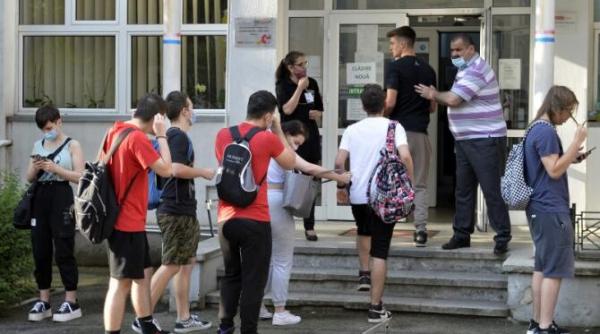 bacalaureat 2021  97prc   rata de prezenta la prima proba  63 de elevi au fost dati afara