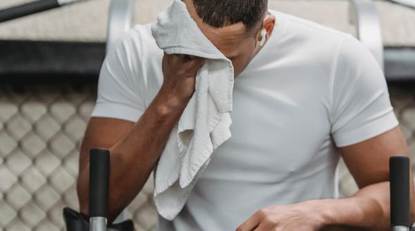 cum ne afecteaza canicula epuizarea si accidentul vascular cum ne ferim