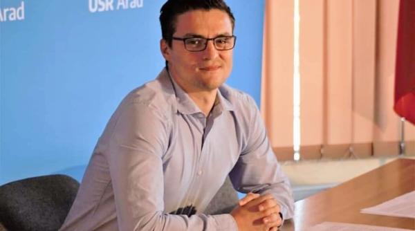 senatorul usr plus tras de nas de diana sosoaca vrea sa faca plangere va mai doare nasul