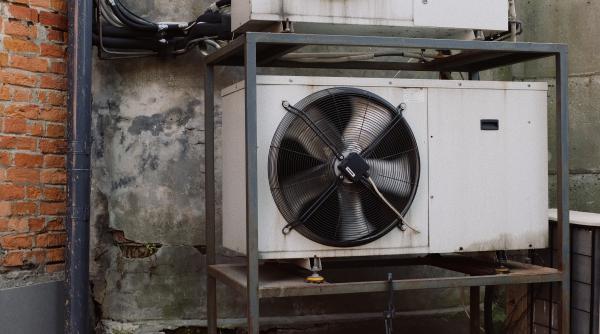 canicula a adus un record al consumului de energie electrica