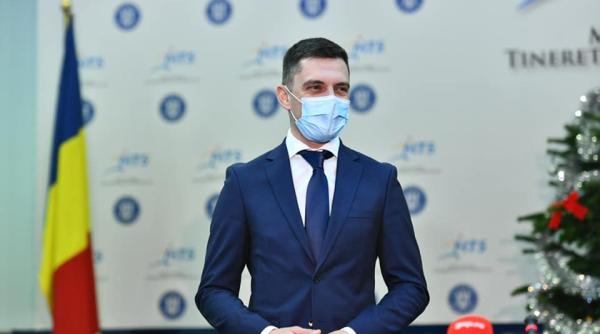 ministrul sportului se declara mahnit ca sportivele calificate la jocurile olimpice refuza sa participe la competitie