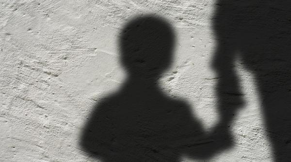 nu se mai prescriu infractiunile de trafic tortura si agresiune sexuala asupra copiilor lege promulgata de iohannis