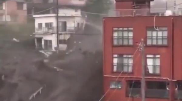 alunecari de teren in japonia ploaia ingreuneaza cautarile pentru 20 de disparuti