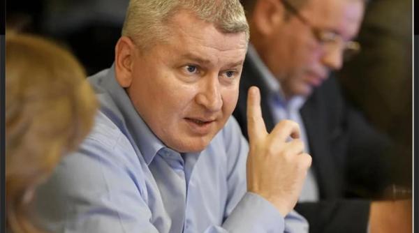 florin roman il ataca pe orban cel mai abject lucru atacul foarte urat din ziua in care citu isi conducea mama pe ultimul drum