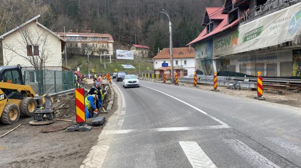 trafic oprit marti mai multe ore la azuga pe podul de pe dn1