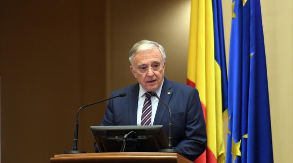 isarescu am trait momente de panica lumea si a scos banii din banci