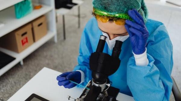 cercetator siovac mort dupa o potentiala infectie cu covid 19