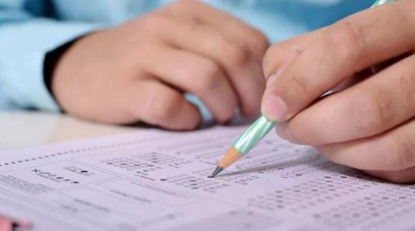 familia elevei notata cu 3 la evaluarea nationala a aflat din presa despre nota initiala