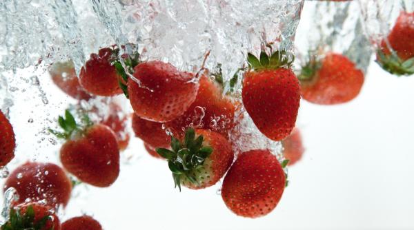 truc simplu pentru a spala fructele si legumele stropite cu pesticide gustul va fi mult mai bun