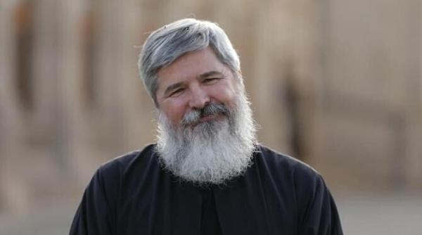 vestea zilei despre staretul efrem vatopedinul infectat cu coronavirus parintele vasile ioana dragii mei minunea s a produs