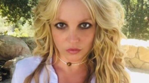 britney spears depune plangere in instanta impotriva tatalui sau
