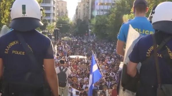 manifestatie in grecia impotriva noilor masuri anti covid impuse de premierul kyriakos demisia video