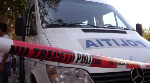 barbat de 63 de ani din craiova gasit spanzurat intr un copac din parcul nicolae romanescu