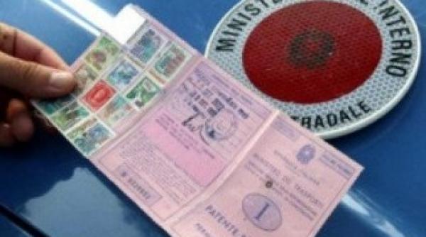 cinci barbati care falsificau permise de conducere diplome de bac buletine si pasapoarte retinuti aveau clienti din strainatate