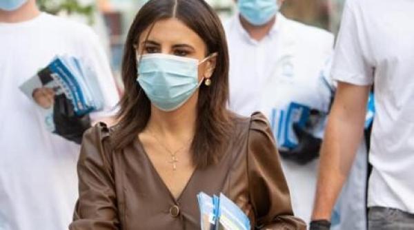 ioana constantin  clotilde armand trebuie sa plece din functie si nu e vorba doar despre gunoi