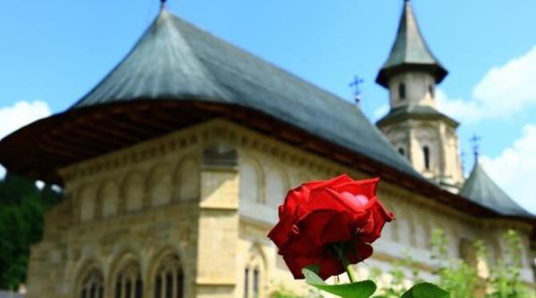 cum a ramas manastirea putna in interiorul granitelor romaniei povestea locului supranumit ierusalimul neamului romanesc