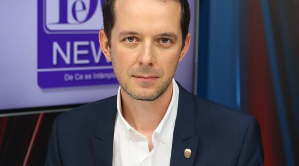 florin citu in usr seidler eu cred ca este ok acolo unde e in spatele lui statea cumva robert sighiartau video