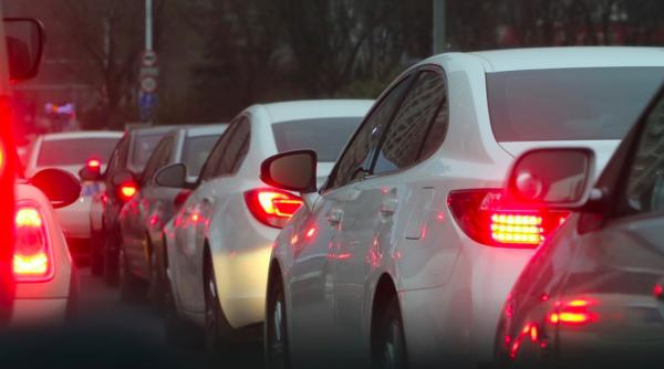 transportul cu trenul ignorat de autoritati sociologul dumitru sandu avertisment preturi in crestere pentru masini