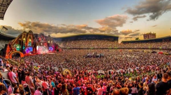 accesul la untold doar cu testare cu adeverinta de anticorpi sau adeverinta de vaccinare