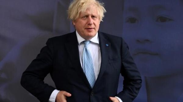 boris johnson gafa care l a facut pe printul charles sa rada in hohote la un moment solemn video