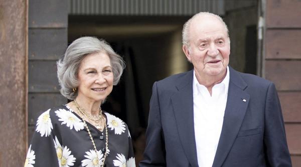 regele juan carlos al spaniei si ar fi spionat iubita cu ajutorul serviciilor secrete