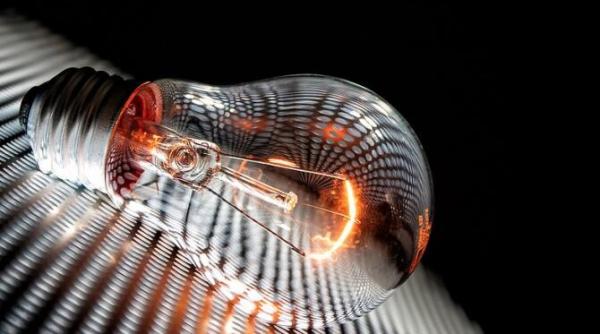 scumpiri pe piata concurentiala  facturi mai scumpe la curent  adrian caciu  despre ministrul energiei  domnul popescu minte