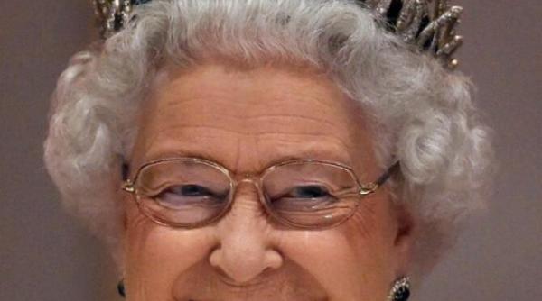 regina elisabeta video ul care a amuzat internetul a uitat ca este regina pentru o secunda