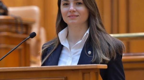 deputata anamaria gavrila si a dat demisia din aur va ramane parlamentar independent