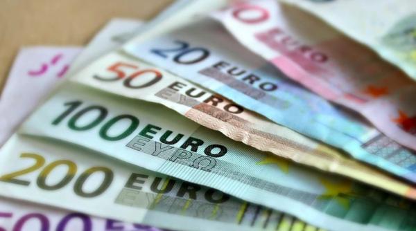 informatia care poate forma miliardari peste noapte analistul economic peiu declaratii de neratat