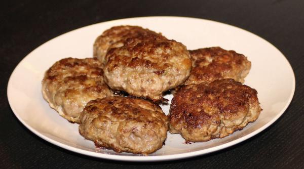 doua tone de chiftele retrase dintr un lant de magazine aveau oxid de etilena