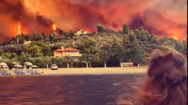 imaginile apocalipsei o manastire si mai multe sate inconjurate de flacari de 40 de metri pe insula evia grecia calugar ne sufocam video