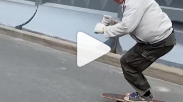 un pensionar care merge cu skateboardul a devenit senzatie pe internet video viral