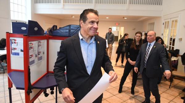 andrew cuomo guvernatorul statului new york a demisionat era acuzat de hartuire