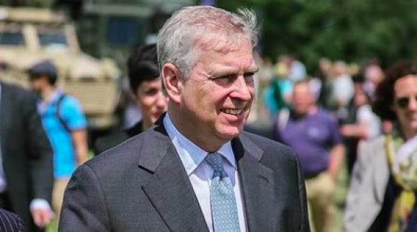 o femeie il da in judecata pe printul andrew pentru hartuire sexuala ar fi avut 17 ani la momentul abuzului