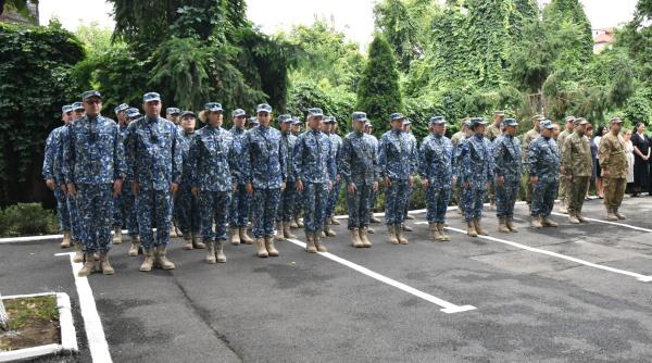 guvernul a aprobat reintroducerea serviciului militar voluntar in termen
