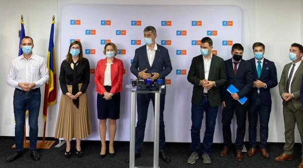 lovitura pentru usr plus un candidat la parlamentare pleaca la psd acuzatii dure a alunecat spre populism in santul cumetriilor