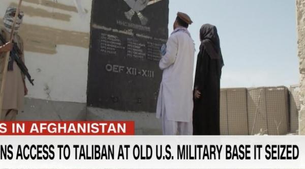 un reporter cnn a intrat intr o baza americana capturata de talibani comandant taliban legea islamica va fi in toata lumea nu ne grabim video