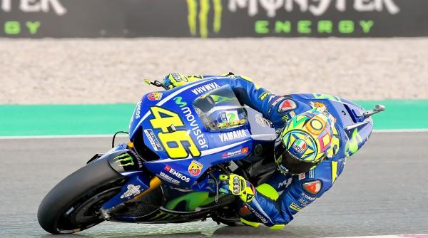 legendarul valentino rossi va fi tata pentru prima oara