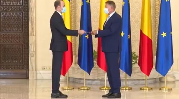 vilceanu a depus juramantul iohannis nu a tinut niciun discurs