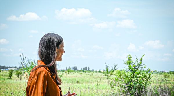 burduja pnl clotilde armand si a luat un concediu de trei saptamani in plina stare de alerta criza gunoiului nu s a incheiat scolile cad pe copii