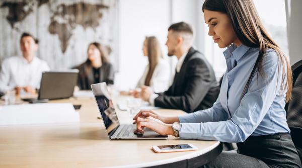 cei mai multi dintre angajati cred in continuitatea muncii la birou p