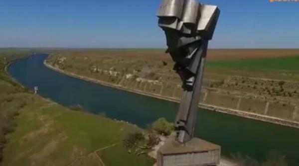 inaripata monument romanesc unic in europa abandonat si vandalizat diaconu acolo au murit multi oameni si trebuie asumat ca fiind simbolul sacrificiului