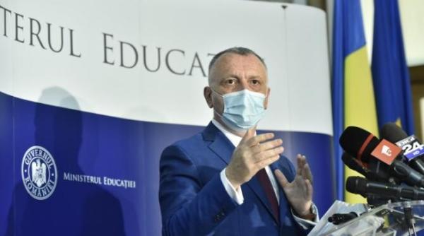 ministerul educatiei clubul copiilor ciresarii este si va ramane al copiilor 31 000 mp in centrul bucurestiului