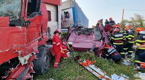 accident grav in dambovita doua tir uri si un autoturism implicate care este starea victimelor