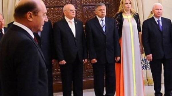 ce mai face iulia motoc sunt primul roman care a fost ales vreodata in acest institut din 1873 pana acum