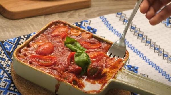 rosii cu branza si oregano la cuptor reteta simpla dar plina de savoare