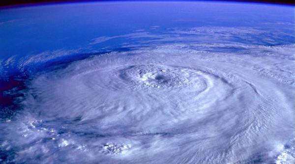 furtuna tropicala ida ar putea lovi duminica cu intensitatea unui uraga alerta in statele unite