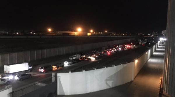 kenya ambuteiaj imens in traficul din nairobi soferii au stat 11 ore in trafic