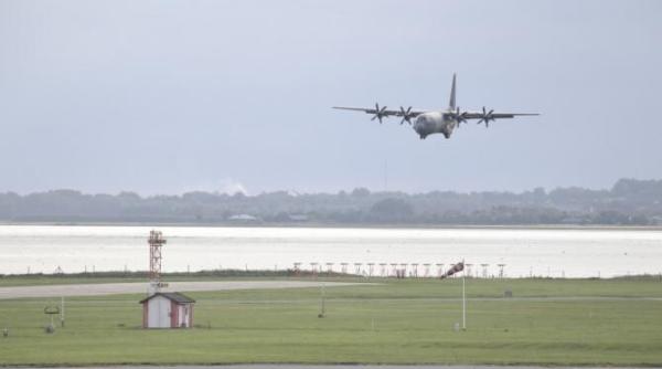 atac cu drona la kabul  cetatenii americani  sfatuiti sa paraseasca imprejurimile aeroportului